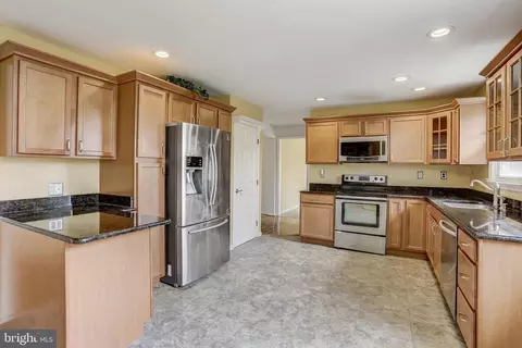Kitchen - 9 Meadow Knoll Ct, Bear, DE 19701 photo 4 of 5
