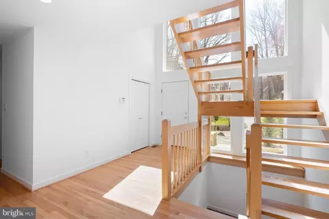 Entry Way - 8 Forest Rdg, Newark, DE 19711 photo 2 of 3