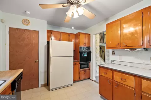Kitchen - 1 Millbrook Rd, Newark, DE 19713 photo 3 of 4