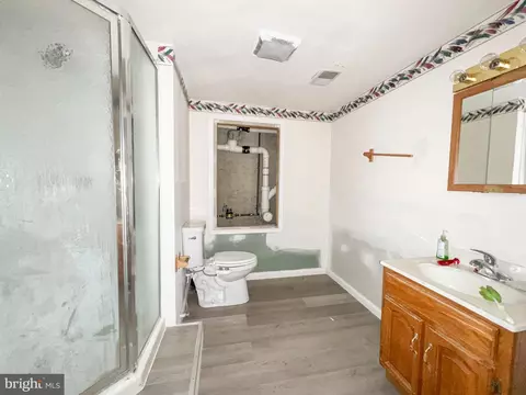 Bath - 214 Mount Vernon Dr, Bear, DE 19701 photo 5 of 5