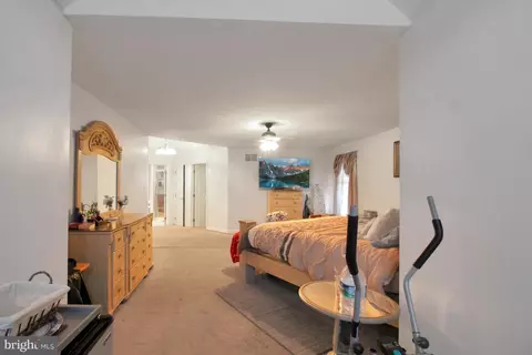 Bedroom - 2 Hempstead Dr, Newark, DE 19702 photo 1 of 5