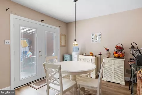 Dining - 17 Pimlico Ln, Bear, DE 19701 photo 4 of 4