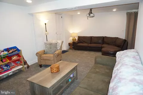 Living - 159 Carlotta Dr, Bear, DE 19701 photo 6 of 8