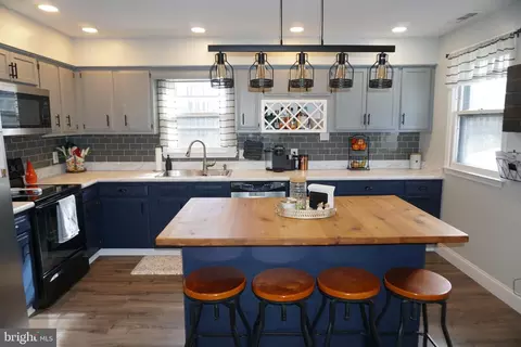 Kitchen - 159 Carlotta Dr, Bear, DE 19701 photo 3 of 5