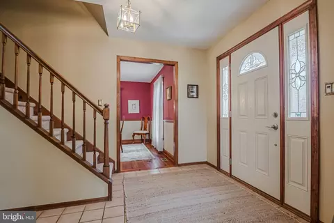 Entry Way - 14 Eagle Point Cir, Hockessin, DE 19707 photo 2 of 4