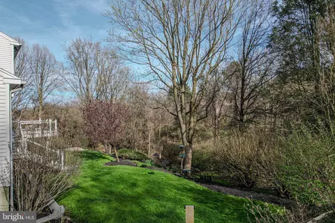 Exterior - 14 Eagle Point Cir, Hockessin, DE 19707 photo 4 of 12
