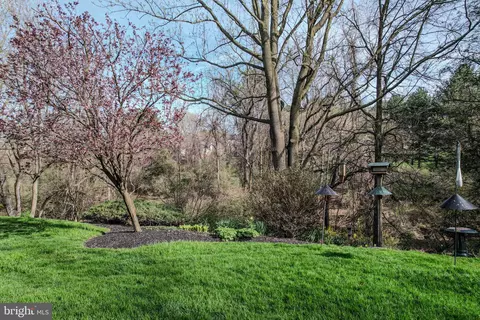 Exterior - 14 Eagle Point Cir, Hockessin, DE 19707 photo 11 of 12
