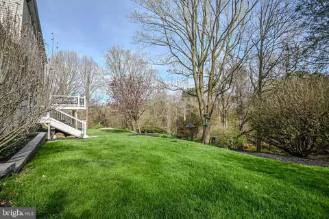 Exterior - 14 Eagle Point Cir, Hockessin, DE 19707 photo 5 of 12