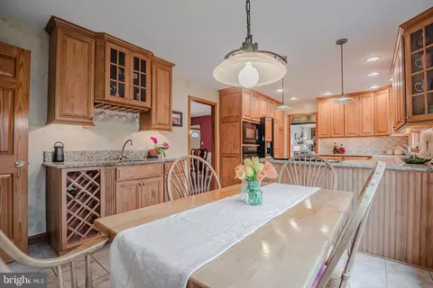 Kitchen - 14 Eagle Point Cir, Hockessin, DE 19707 photo 1 of 10