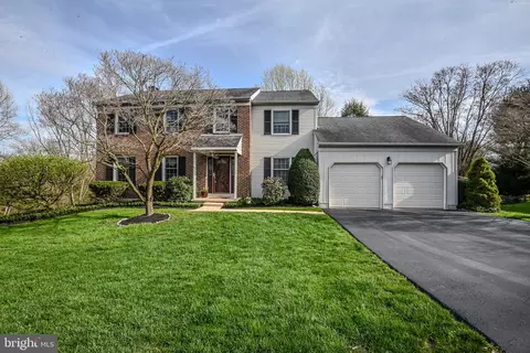 Exterior - 14 Eagle Point Cir, Hockessin, DE 19707 photo 2 of 12