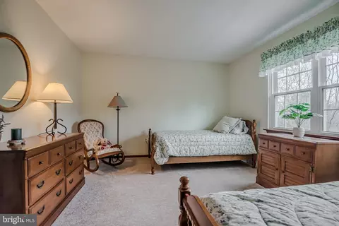 Bedroom - 14 Eagle Point Cir, Hockessin, DE 19707 photo 7 of 12