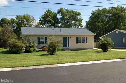28 Palace Ave, Claymont, DE 19703