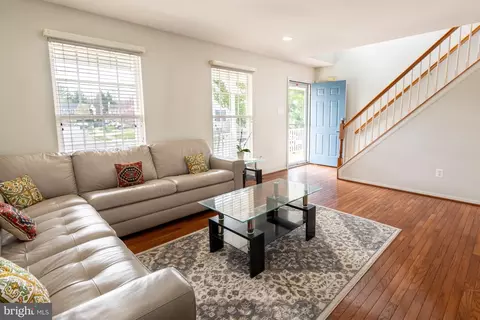 Living - 400 Macduff Rd, Newark, DE 19711 photo 2 of 3