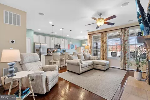 Living - 635 Red Maple Rd, Middletown, DE 19709 photo 1 of 7
