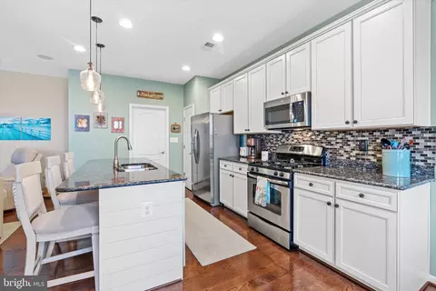 Kitchen - 635 Red Maple Rd, Middletown, DE 19709 photo 3 of 4