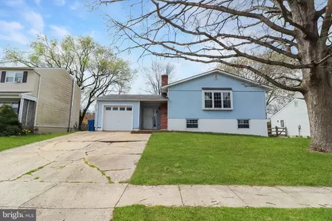 Exterior - 14 Stallion Dr, Newark, DE 19713 photo 2 of 6