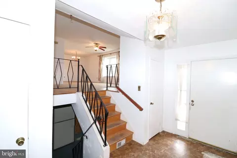 Entry Way - 14 Stallion Dr, Newark, DE 19713 photo 1 of 2