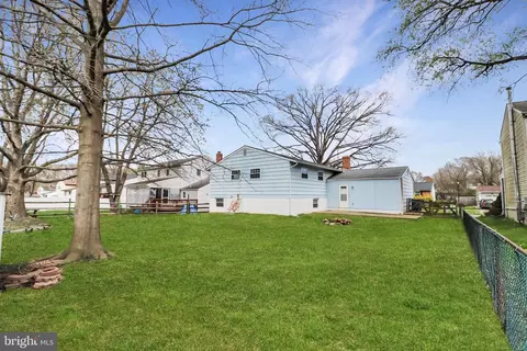 Exterior - 14 Stallion Dr, Newark, DE 19713 photo 5 of 6
