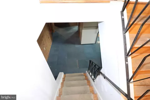 Entry Way - 14 Stallion Dr, Newark, DE 19713 photo 2 of 2