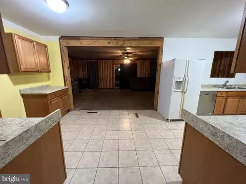 716 Donald Dr, Newark, DE 19713 photo 5