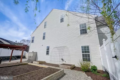 Exterior - 972 Lansdowne Rd, Middletown, DE 19709 photo 9 of 12