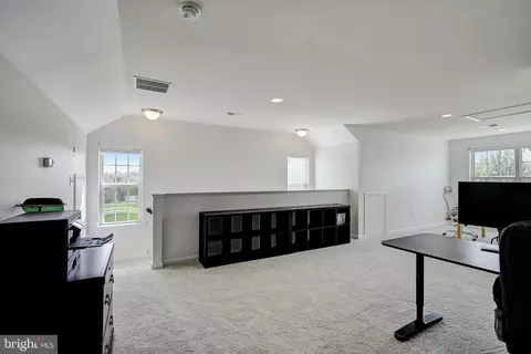 Living - 972 Lansdowne Rd, Middletown, DE 19709 photo 5 of 5