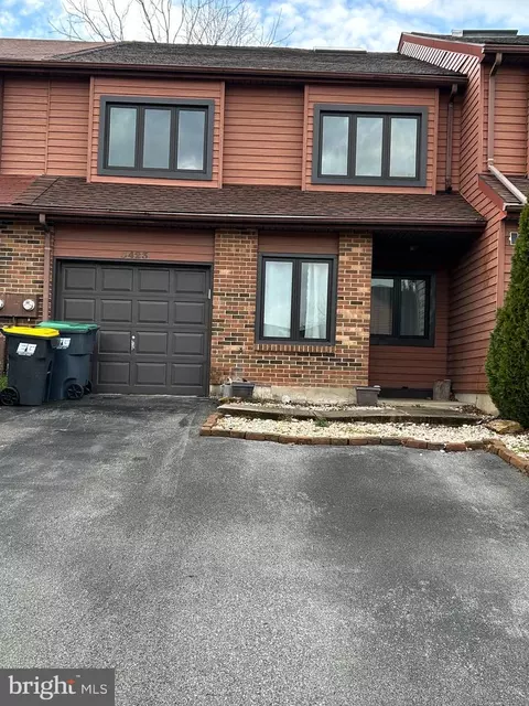 5423 Pinehurst Dr, Wilmington, DE 19808