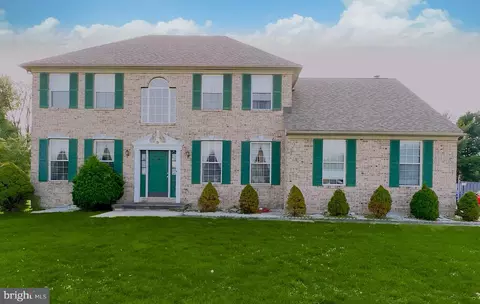 4 Hillary Cir, New Castle, DE 19720