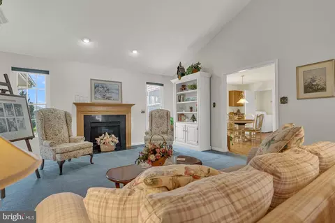Living - 7 Biltmore Ct, Bear, DE 19701 photo 2 of 3