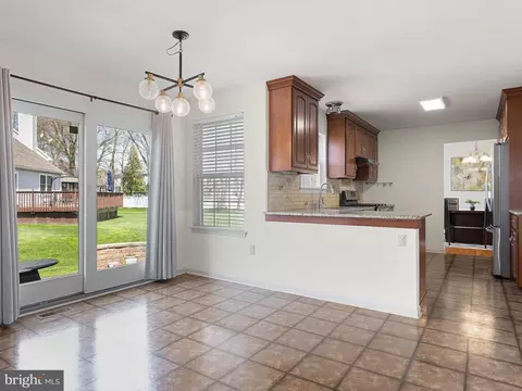 Kitchen - 6 Split Rail Ln, Newark, DE 19702 photo 3 of 3