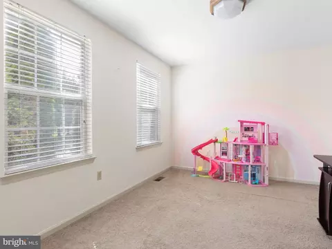 Bedroom - 6 Split Rail Ln, Newark, DE 19702 photo 2 of 4