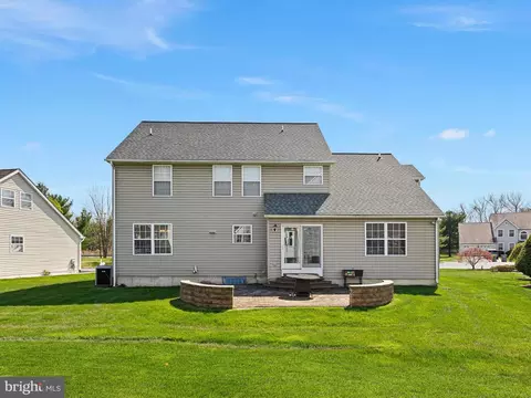 Exterior - 6 Split Rail Ln, Newark, DE 19702 photo 2 of 2