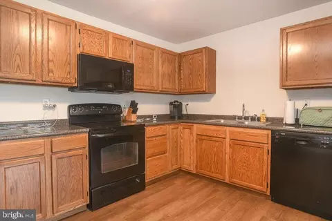 Kitchen - 810 Seymour Rd, Bear, DE 19701 photo 5 of 5