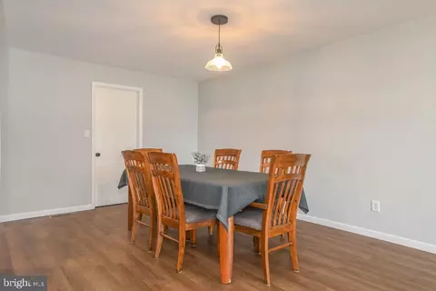 Dining - 810 Seymour Rd, Bear, DE 19701 photo 3 of 4