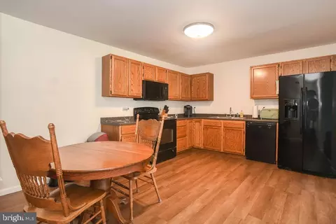 Kitchen - 810 Seymour Rd, Bear, DE 19701 photo 4 of 5