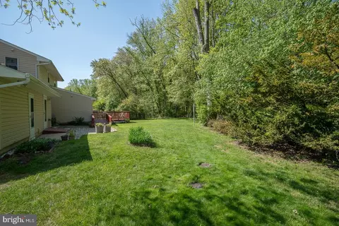 Exterior - 6 Upland Ct, Newark, DE 19713 photo 9 of 12