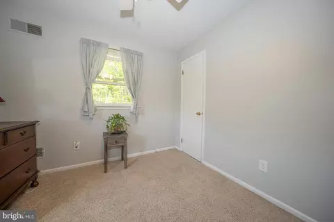 Bedroom - 6 Upland Ct, Newark, DE 19713 photo 1 of 8