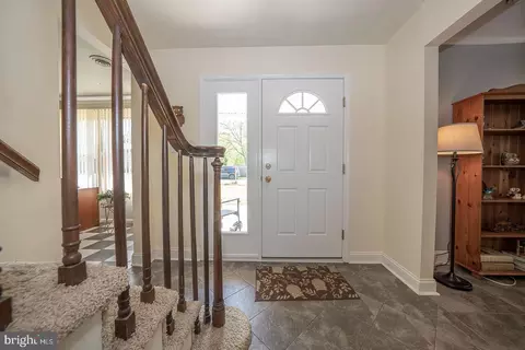 Entry Way - 6 Upland Ct, Newark, DE 19713 photo 1 of 12