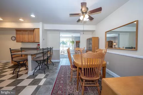 Dining - 6 Upland Ct, Newark, DE 19713 photo 1 of 5