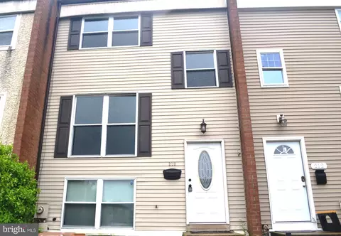 210 Whitherspoon Ln, Newark, DE 19713