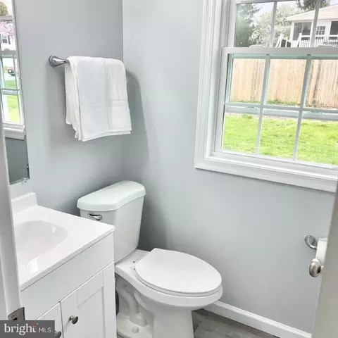 Bath - 1 Timberline Dr, Newark, DE 19711 photo 1 of 3