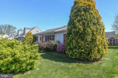 6 N Unison Ct, Newark, DE 19713 photo 2