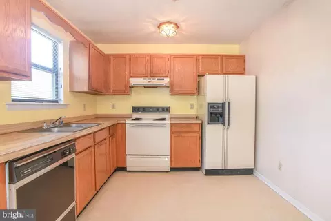 6 N Unison Ct, Newark, DE 19713 photo 3
