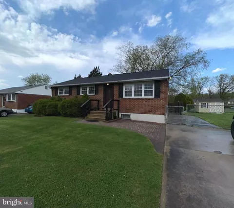 19 Cherry Rd, New Castle, DE 19720