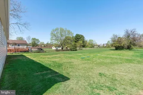 Exterior - 61 Cole Rd, Townsend, DE 19734 photo 6 of 7