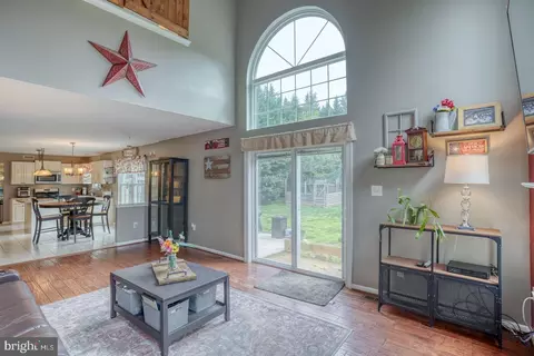 Living - 333 Canvasback Rd, Middletown, DE 19709 photo 7 of 9