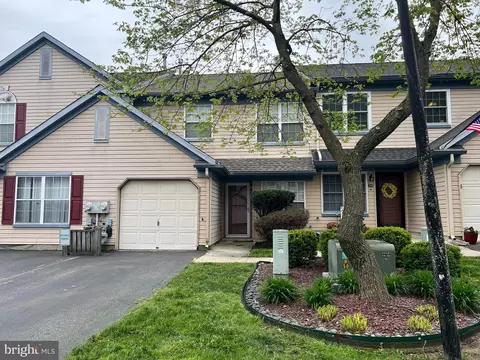 246 Stonebridge Blvd, New Castle, DE 19720