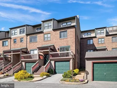 18 Paladin Dr #18, Wilmington, DE 19802