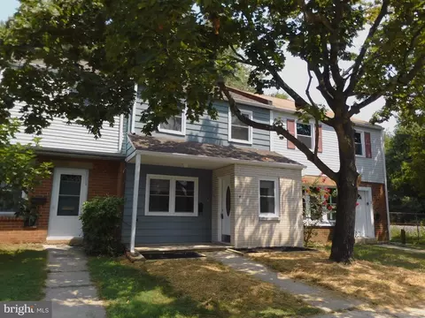4 Ethan Allen Ct, Newark, DE 19711