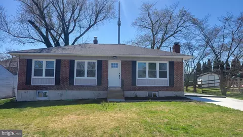 8 Taven Keep Rd, Newark, DE 19711